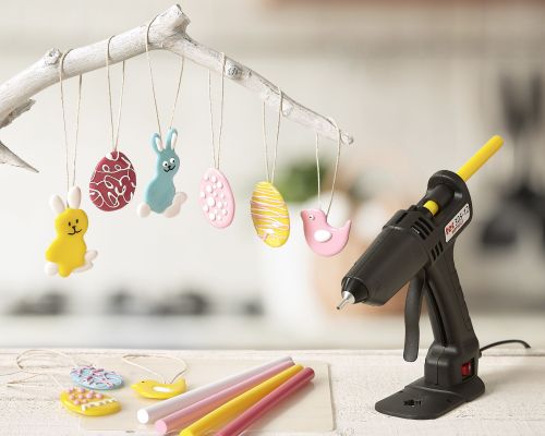 Easter glue decorations